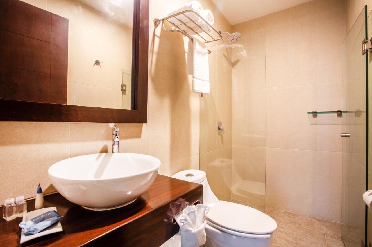 Blaze Hotel & Suites פוארטו ואלארטה מראה חיצוני תמונה
