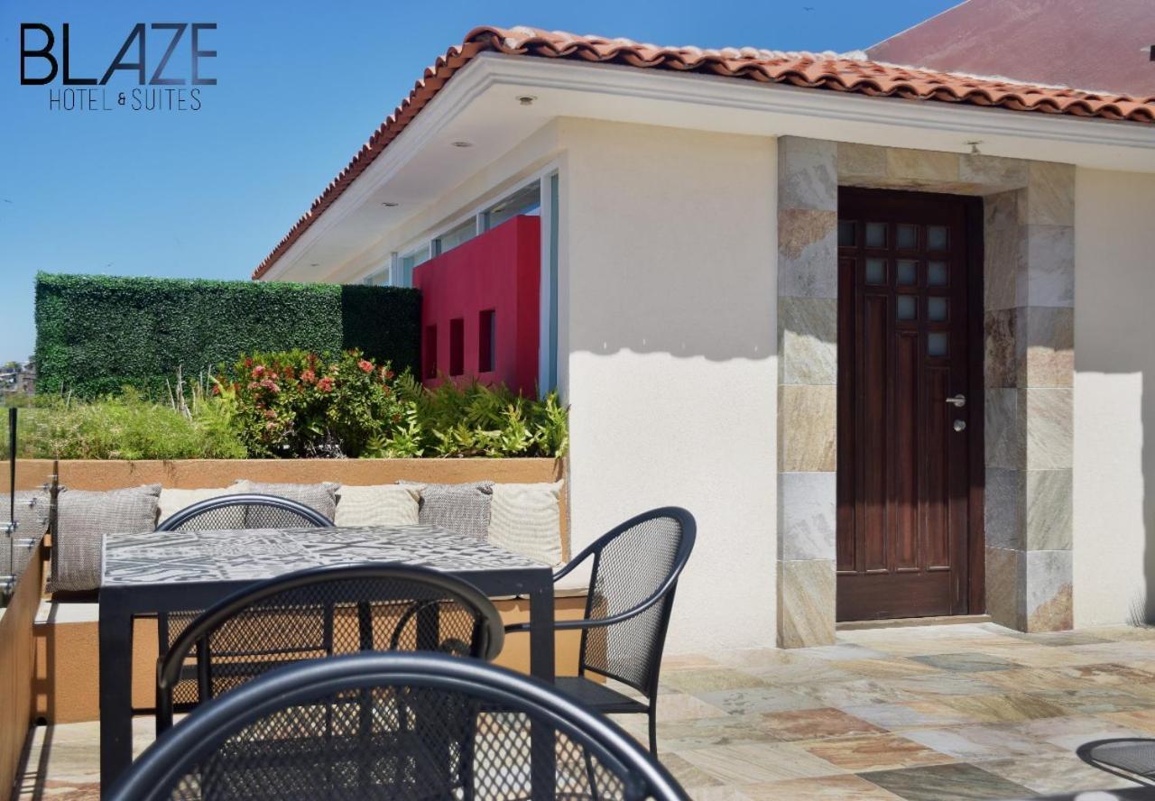 Blaze Hotel & Suites פוארטו ואלארטה מראה חיצוני תמונה